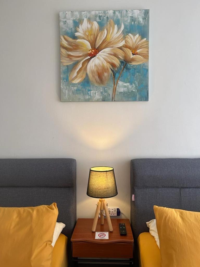 Roxy Apartment Kuching Luaran gambar